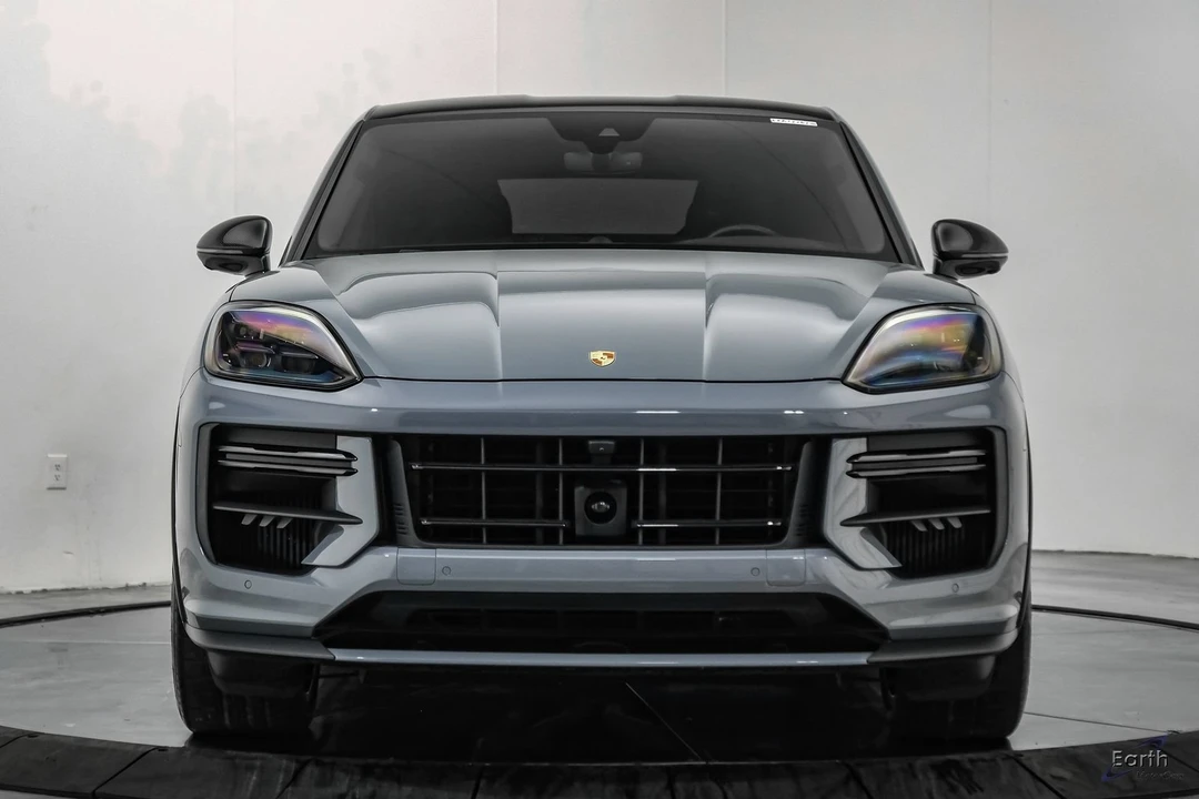 2024 Porsche 9Y0/9Y3 Cayenne Turbo GT - Image 29 of 31