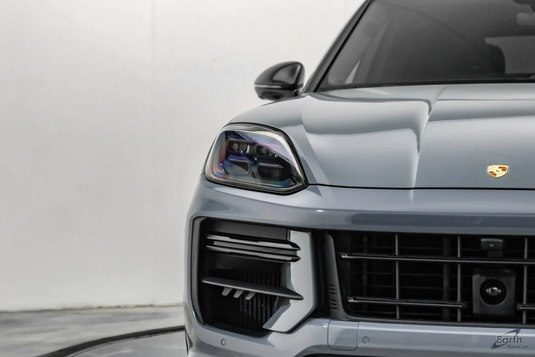 2024 Porsche 9Y0/9Y3 Cayenne Turbo GT - Image 30 of 31