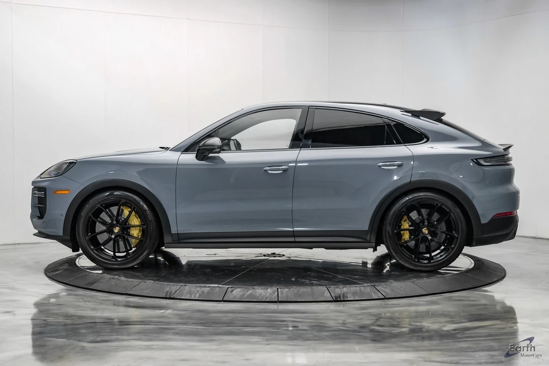 2024 Porsche 9Y0/9Y3 Cayenne Turbo GT - Image 7 of 31