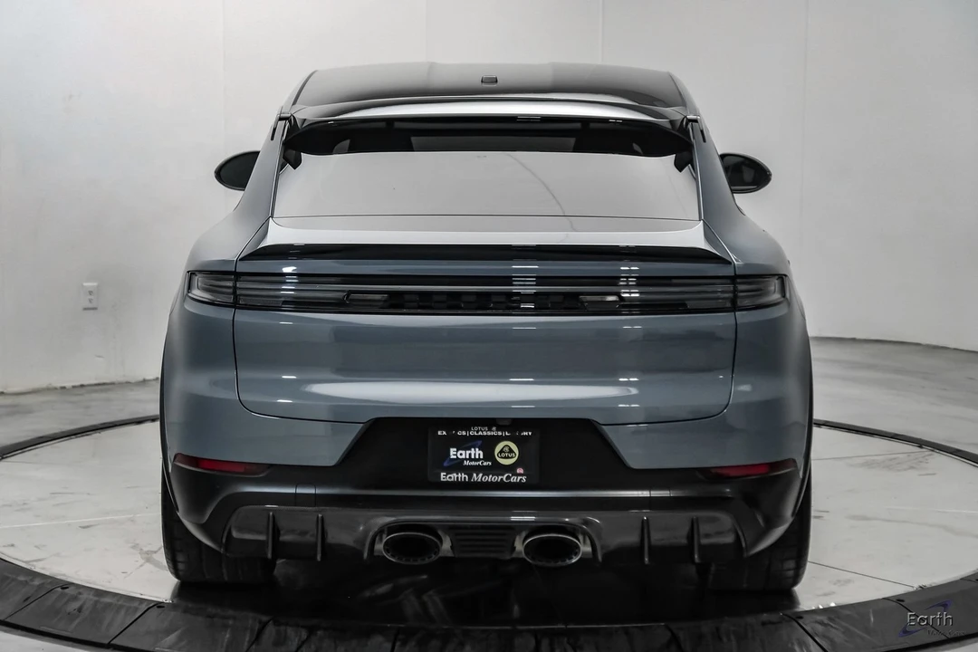 2024 Porsche 9Y0/9Y3 Cayenne Turbo GT - Image 13 of 31