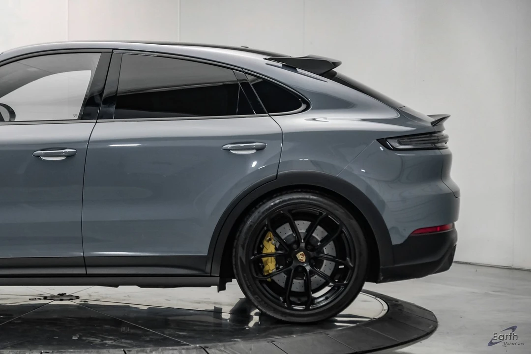 2024 Porsche 9Y0/9Y3 Cayenne Turbo GT - Image 9 of 31