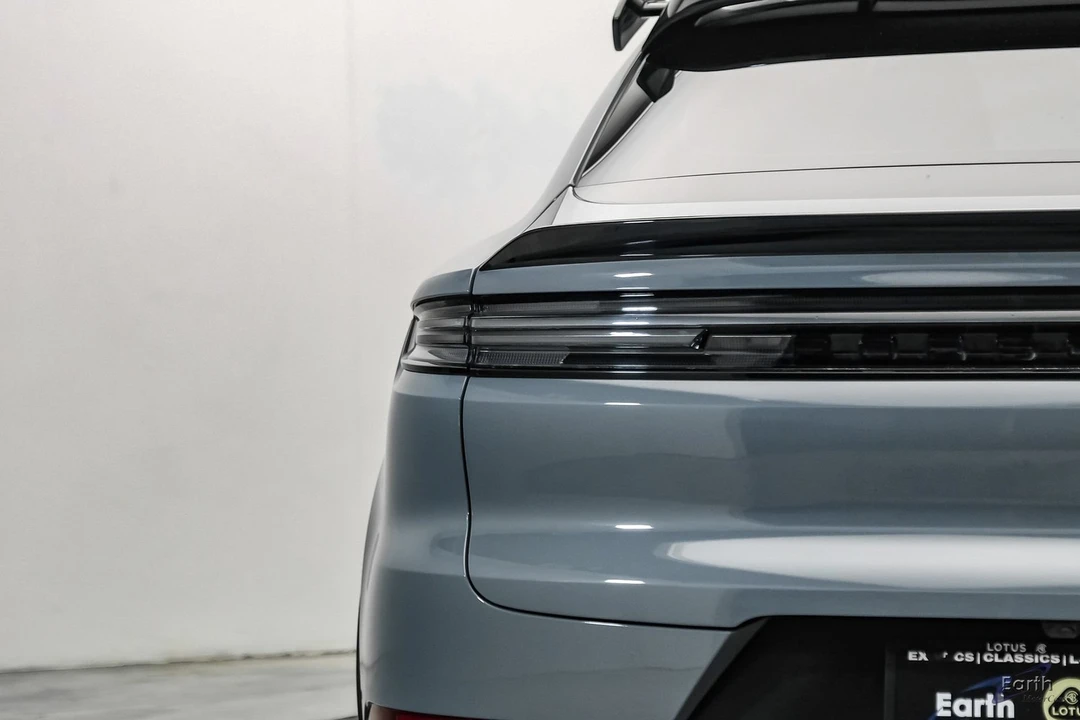 2024 Porsche 9Y0/9Y3 Cayenne Turbo GT - Image 14 of 31