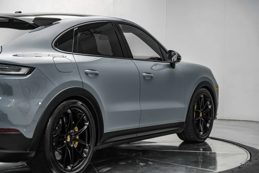 2024 Porsche 9Y0/9Y3 Cayenne Turbo GT - Image 19 of 31
