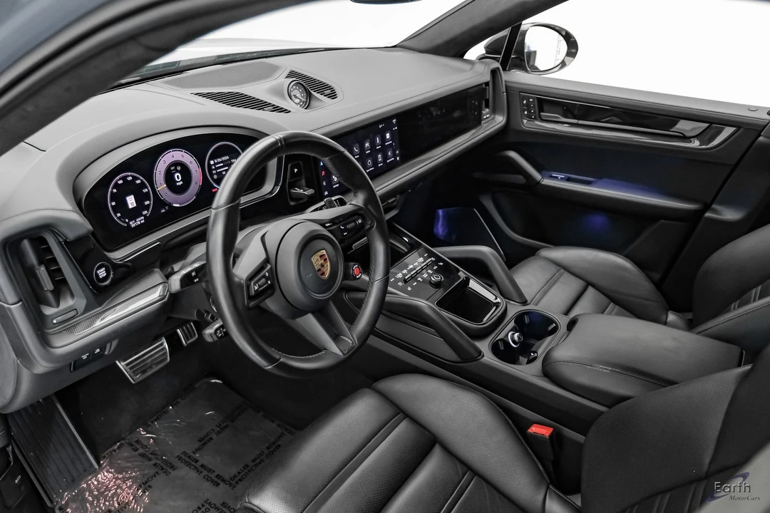 2024 Porsche 9Y0/9Y3 Cayenne Turbo GT - Image 3 of 31