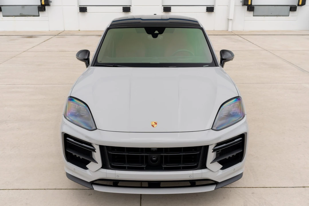 2024 Porsche 9Y0/9Y3 Cayenne Turbo GT - Image 12 of 31