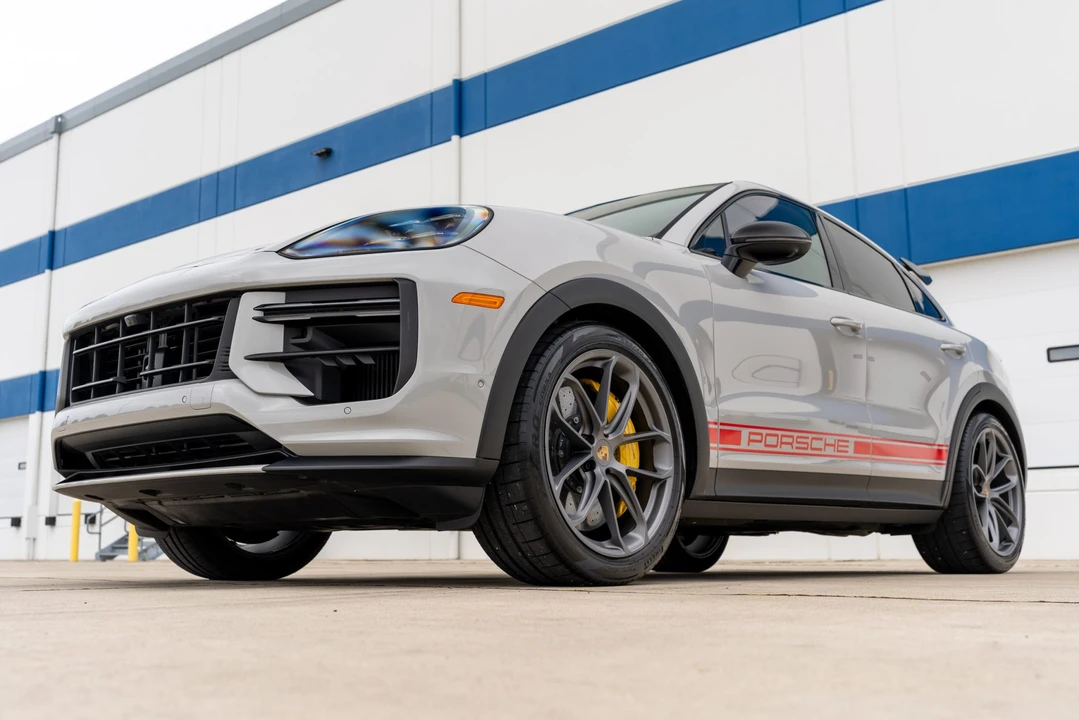2024 Porsche 9Y0/9Y3 Cayenne Turbo GT - Image 4 of 31