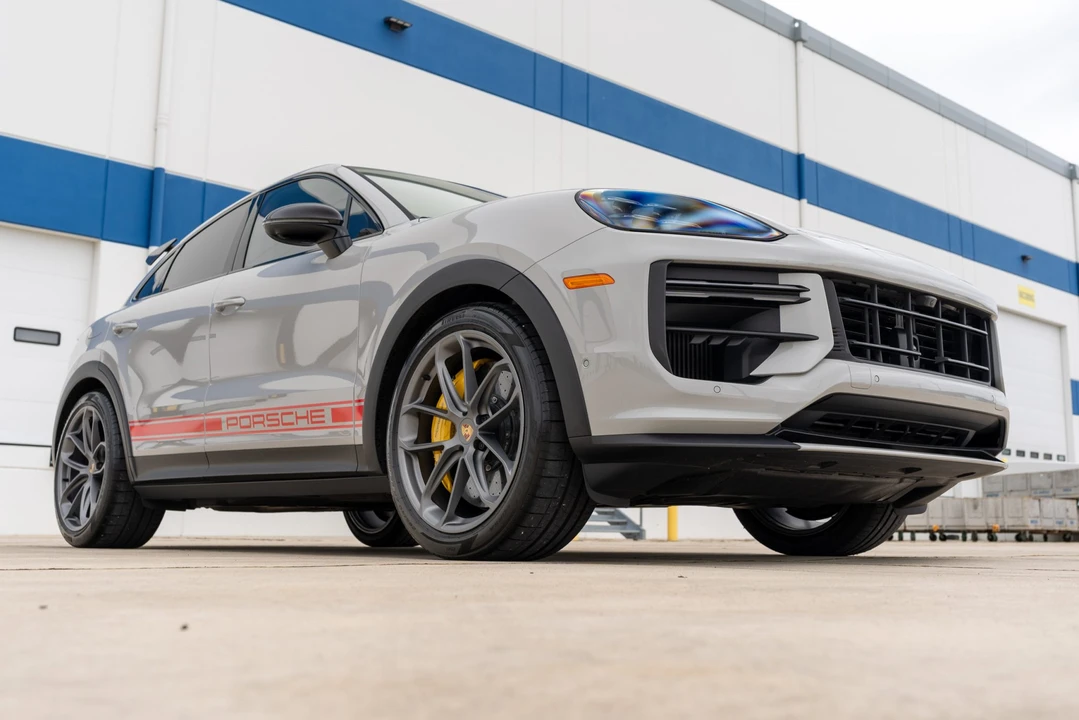 2024 Porsche 9Y0/9Y3 Cayenne Turbo GT - Image 20 of 31