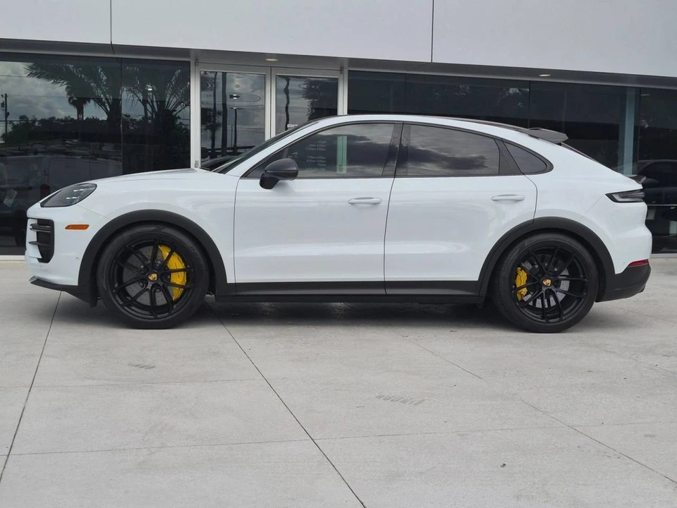 2024 Porsche 9Y0/9Y3 Cayenne Turbo GT - Image 2 of 4