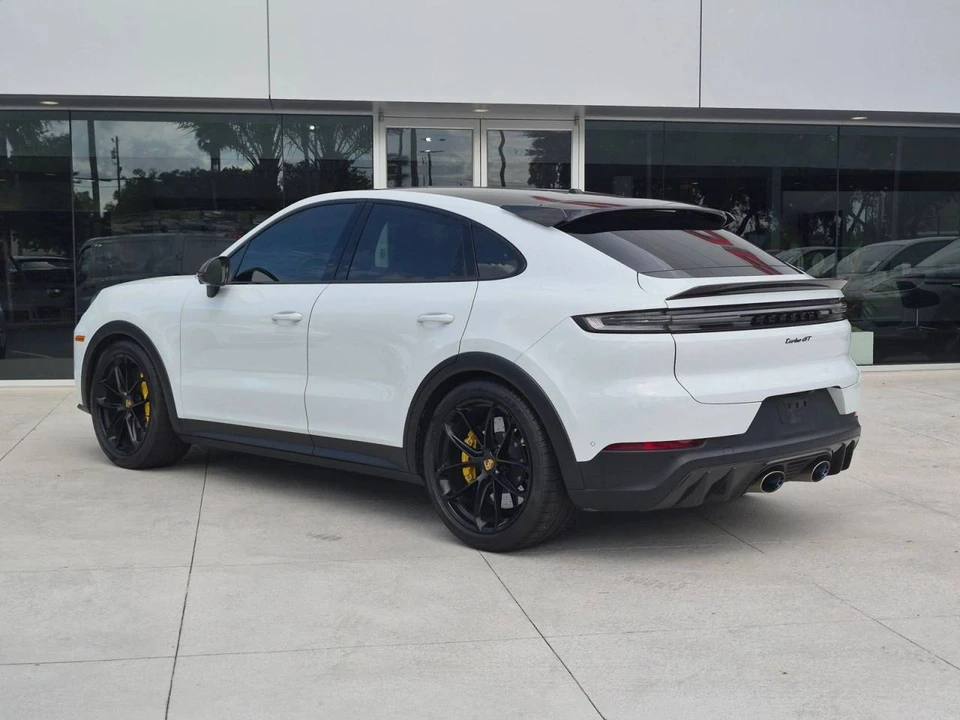 2024 Porsche 9Y0/9Y3 Cayenne Turbo GT - Image 3 of 4