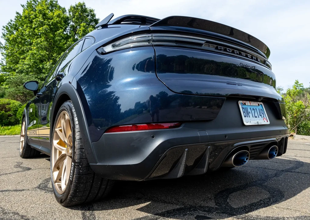 2024 Porsche 9Y0/9Y3 Cayenne Turbo GT - Image 5 of 6