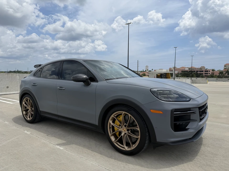 2024 Porsche 9Y0/9Y3 Cayenne Turbo GT - Image 14 of 31