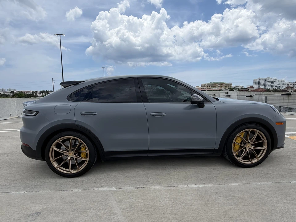 2024 Porsche 9Y0/9Y3 Cayenne Turbo GT - Image 12 of 31