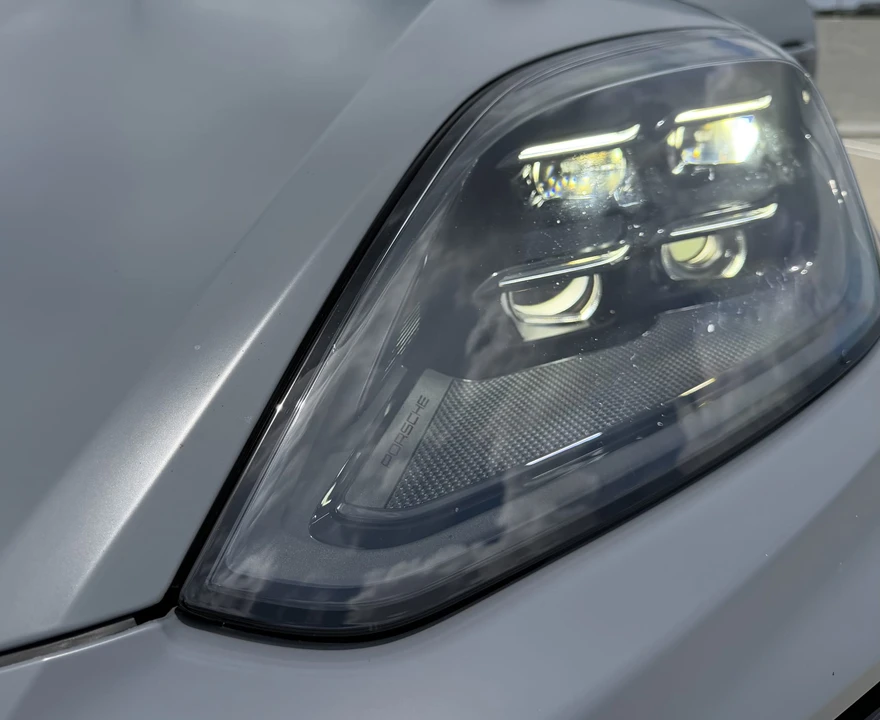 2024 Porsche 9Y0/9Y3 Cayenne Turbo GT - Image 29 of 31