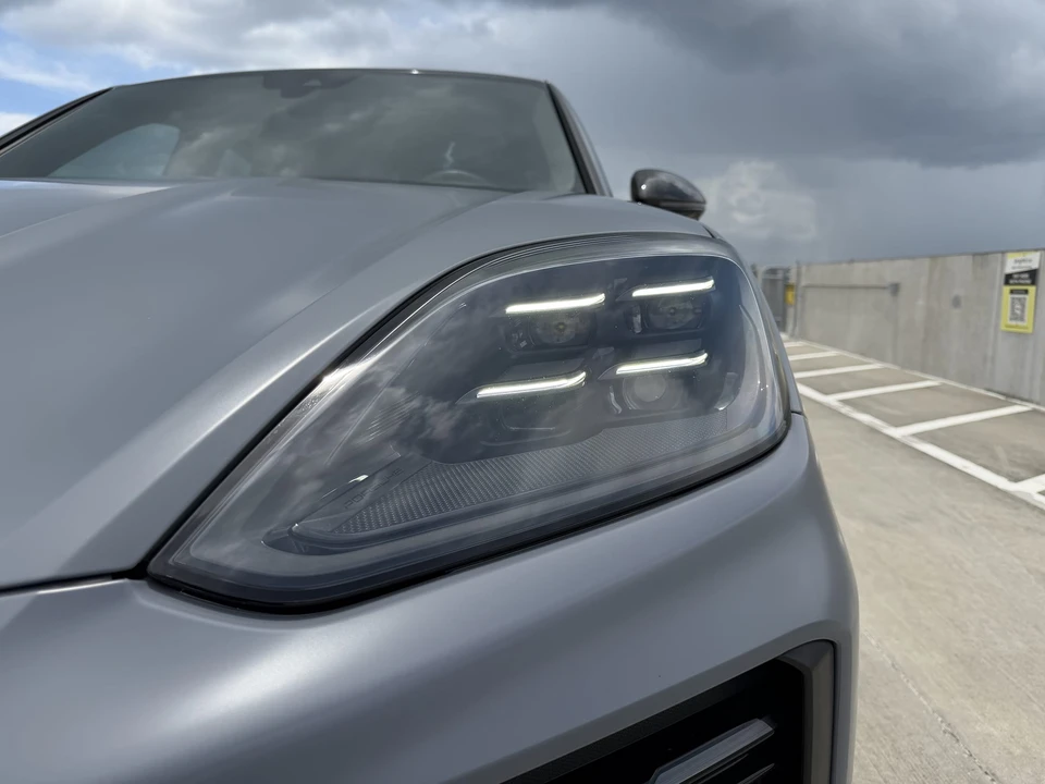 2024 Porsche 9Y0/9Y3 Cayenne Turbo GT - Image 28 of 31
