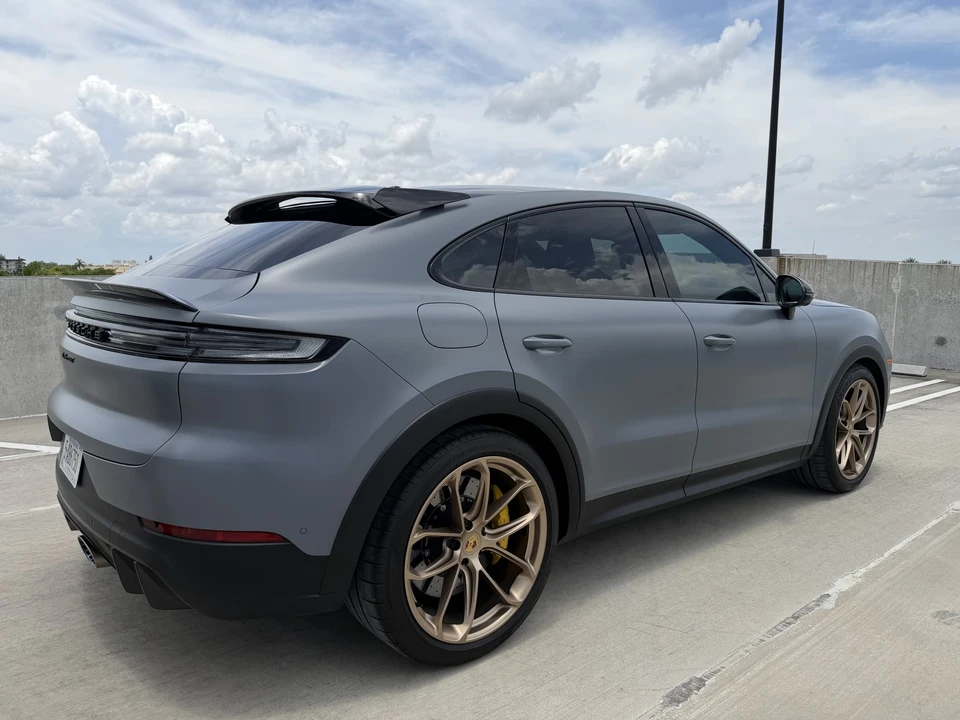 2024 Porsche 9Y0/9Y3 Cayenne Turbo GT - Image 10 of 31