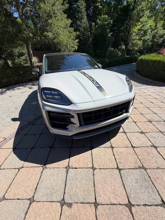 2024 Porsche Cayenne - Image 12 of 12