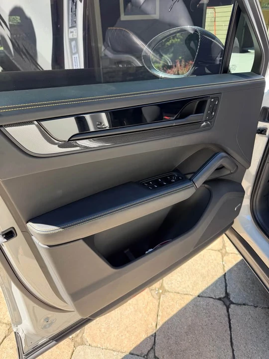 2024 Porsche Cayenne - Image 4 of 12