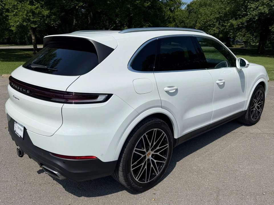 2024 Porsche 9Y0/9Y3 Cayenne - Image 3 of 21