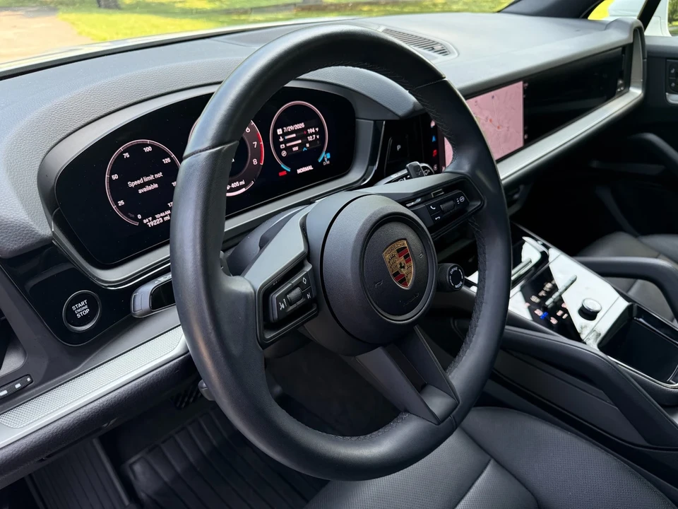 2024 Porsche 9Y0/9Y3 Cayenne - Image 10 of 21
