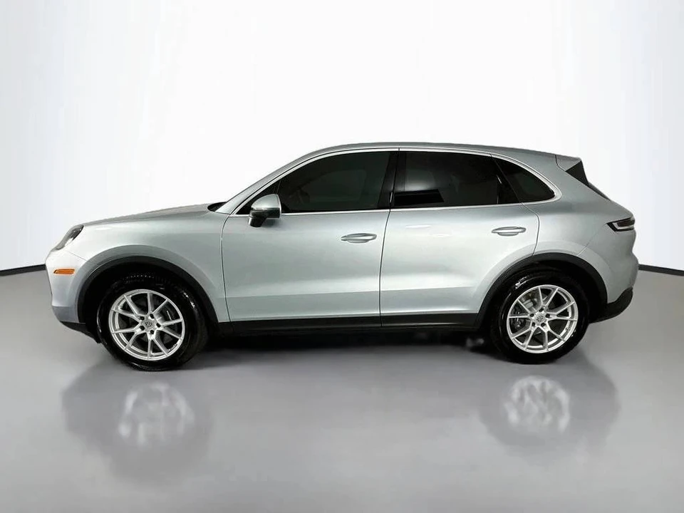 2024 Porsche 9Y0/9Y3 Cayenne - Image 2 of 4