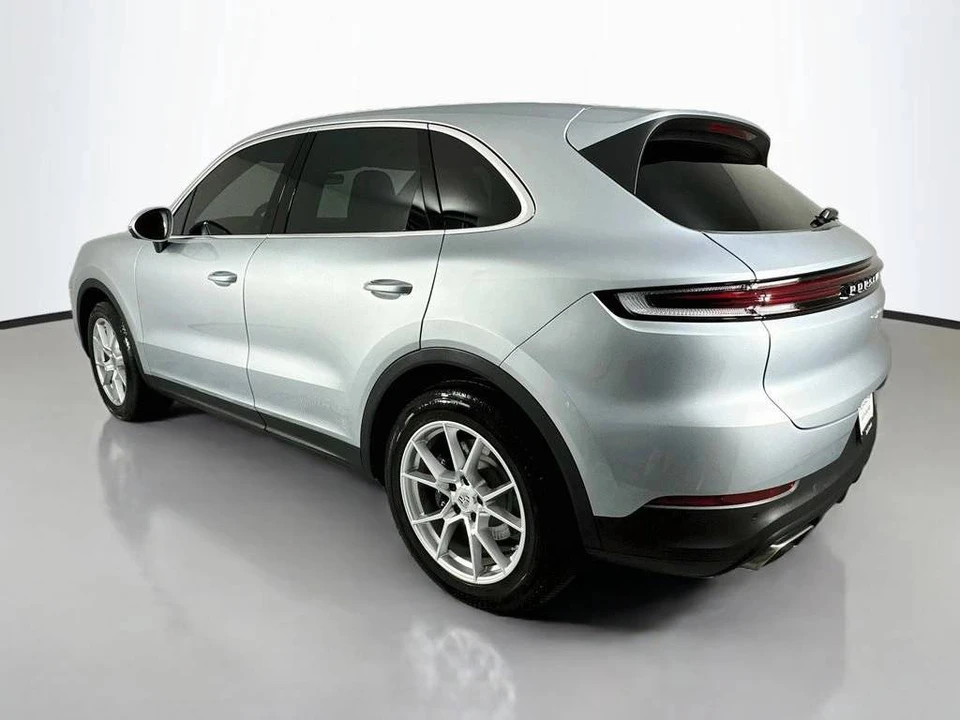 2024 Porsche 9Y0/9Y3 Cayenne - Image 3 of 4