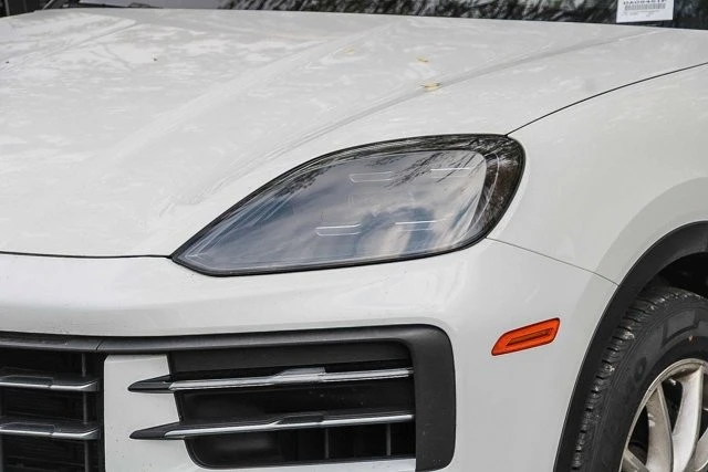 2024 Porsche 9Y0/9Y3 Cayenne - Image 3 of 12