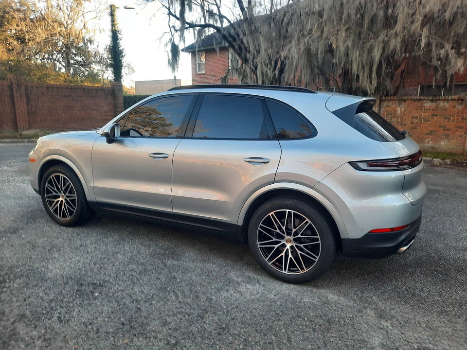 2024 Porsche 9Y0/9Y3 Cayenne - Image 15 of 31