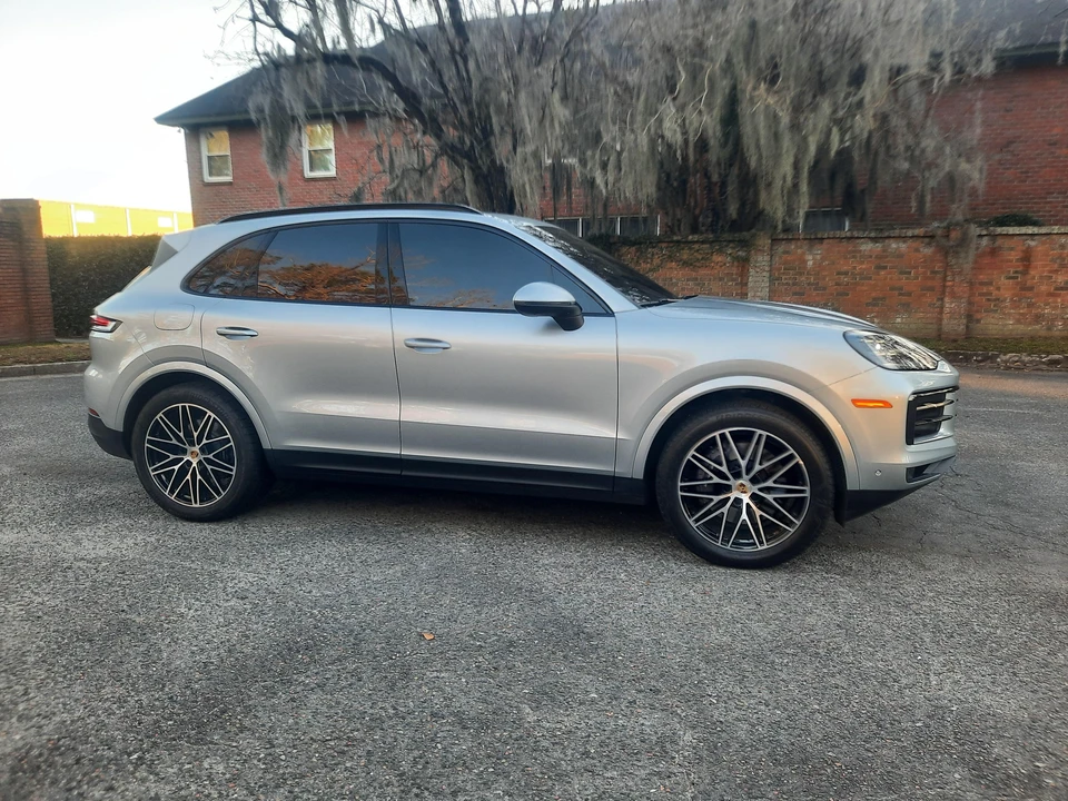 2024 Porsche 9Y0/9Y3 Cayenne - Image 28 of 31