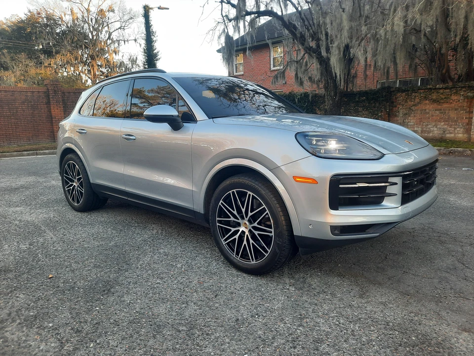 2024 Porsche 9Y0/9Y3 Cayenne - Image 29 of 31
