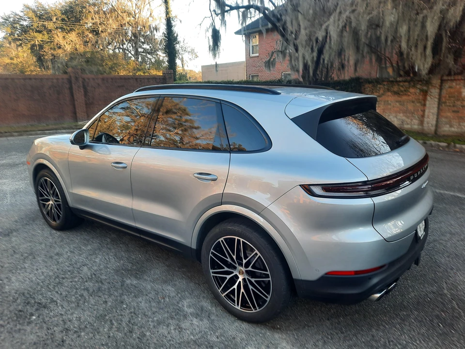 2024 Porsche 9Y0/9Y3 Cayenne - Image 16 of 31