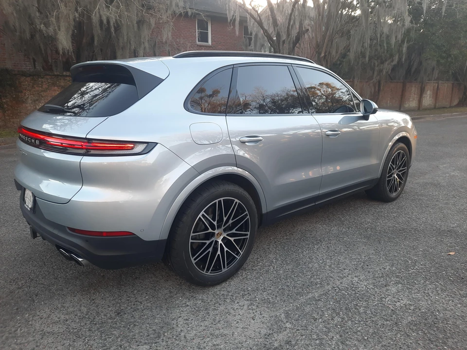 2024 Porsche 9Y0/9Y3 Cayenne - Image 24 of 31