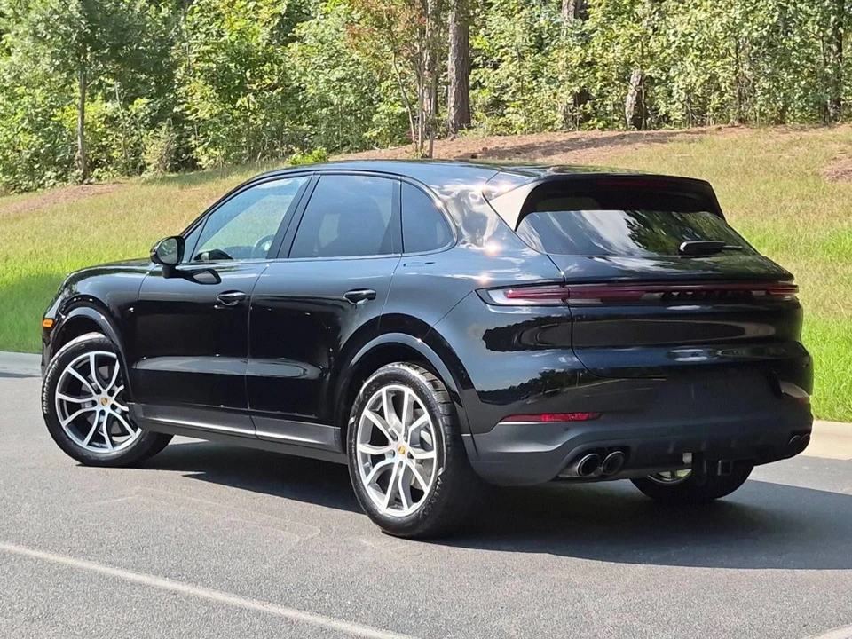 2024 Porsche 9Y0/9Y3 Cayenne - Image 3 of 4