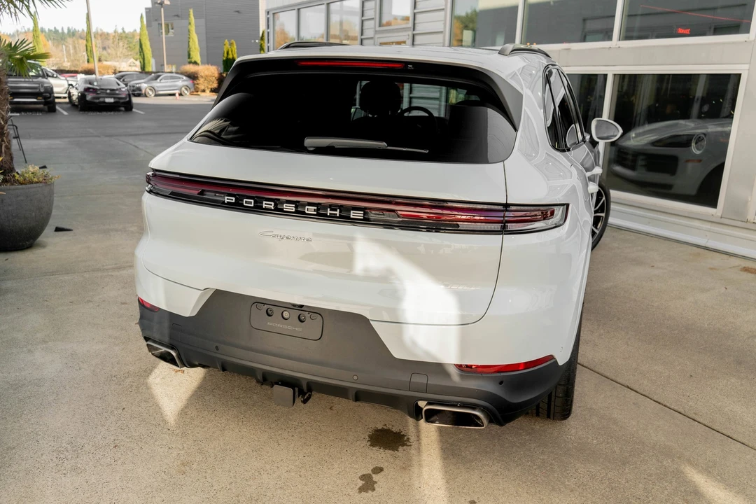 2024 Porsche 9Y0/9Y3 Cayenne - Image 5 of 21