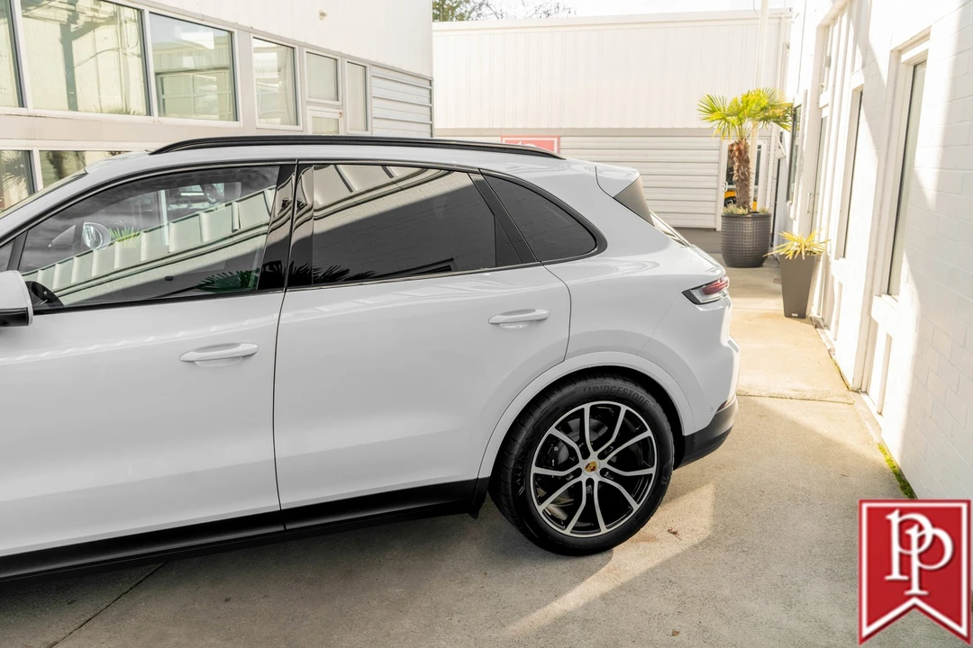 2024 Porsche 9Y0/9Y3 Cayenne - Image 4 of 21