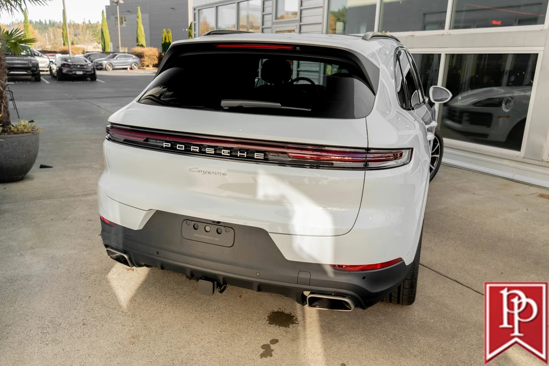 2024 Porsche 9Y0/9Y3 Cayenne - Image 5 of 21