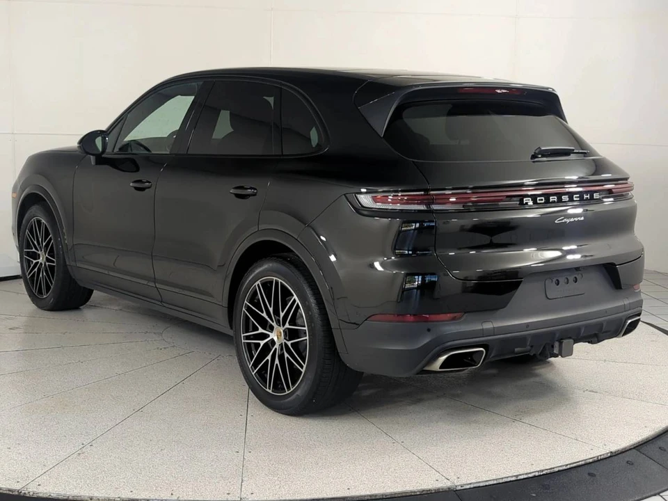 2024 Porsche 9Y0/9Y3 Cayenne - Image 3 of 4