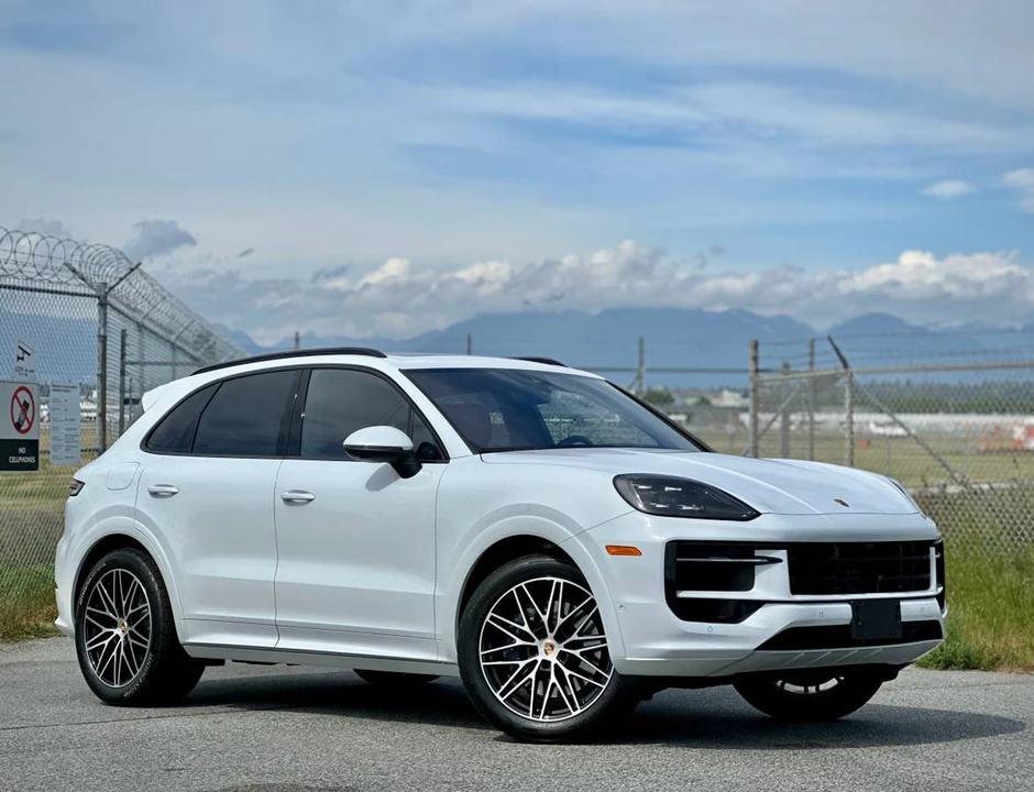 2024 Porsche 9Y0/9Y3 Cayenne - Image 4 of 13