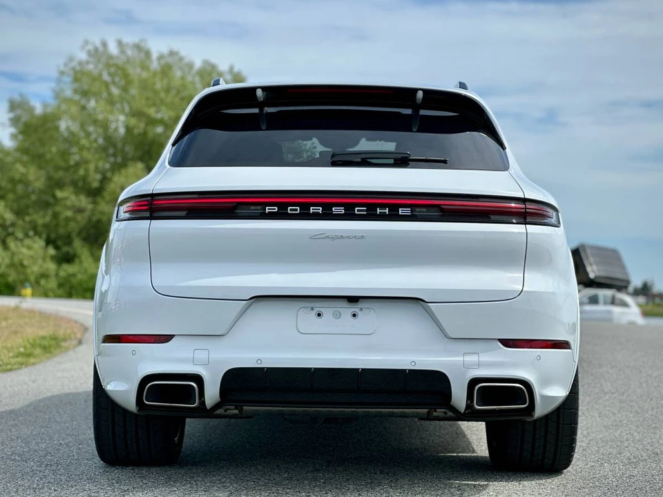 2024 Porsche 9Y0/9Y3 Cayenne - Image 3 of 13