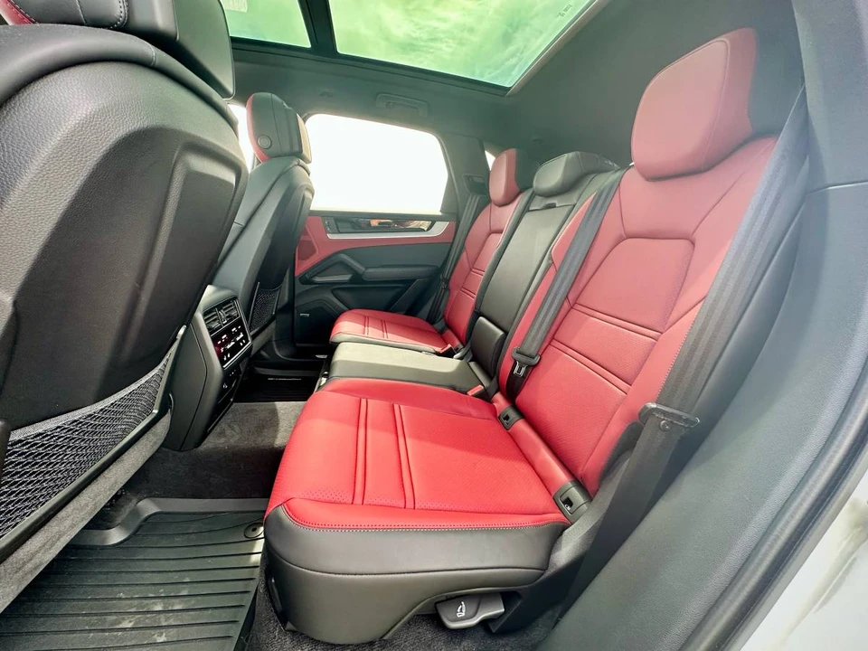 2024 Porsche 9Y0/9Y3 Cayenne - Image 8 of 13