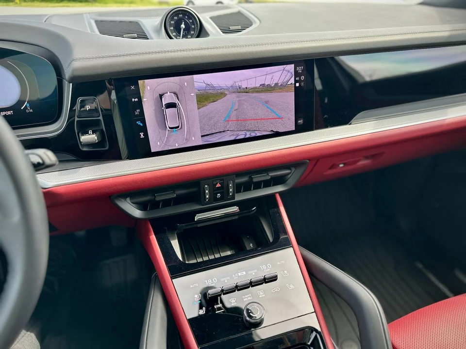 2024 Porsche 9Y0/9Y3 Cayenne - Image 12 of 13