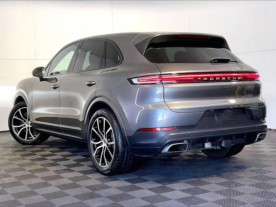 2024 Porsche 9Y0/9Y3 Cayenne - Image 3 of 4