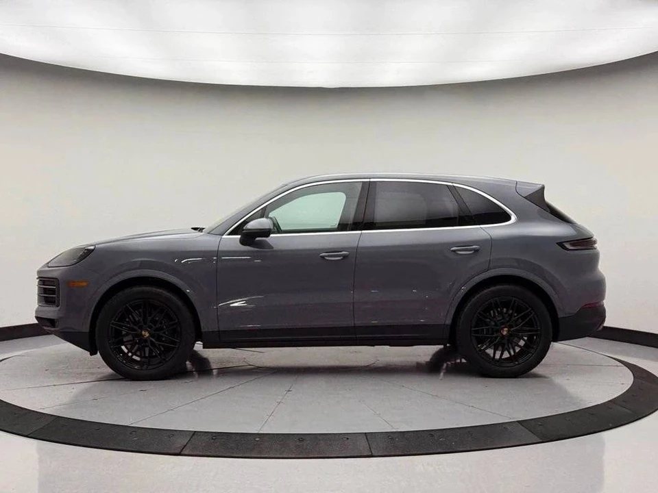 2024 Porsche 9Y0/9Y3 Cayenne - Image 2 of 4