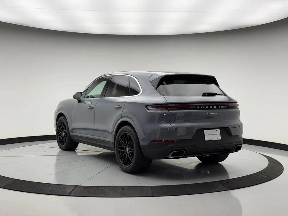 2024 Porsche 9Y0/9Y3 Cayenne - Image 3 of 4