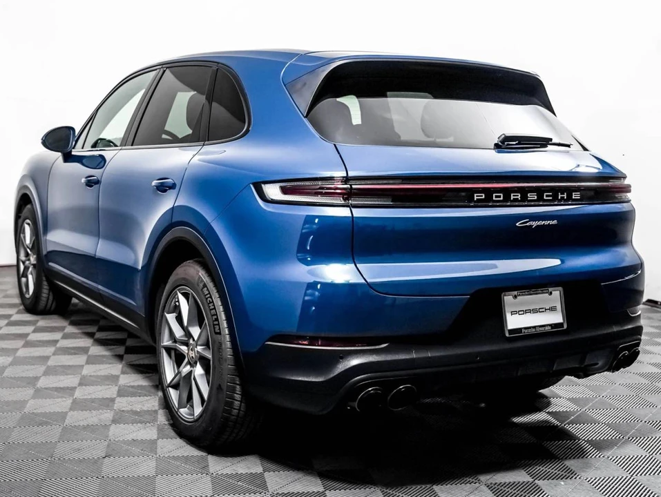 2024 Porsche 9Y0/9Y3 Cayenne - Image 3 of 4