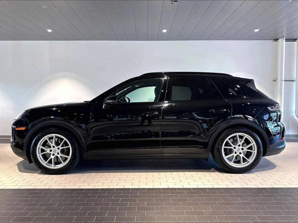 2024 Porsche 9Y0/9Y3 Cayenne - Image 2 of 4