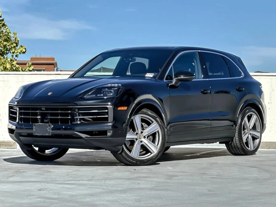 2024 Porsche 9Y0/9Y3 Cayenne - Image 2 of 4