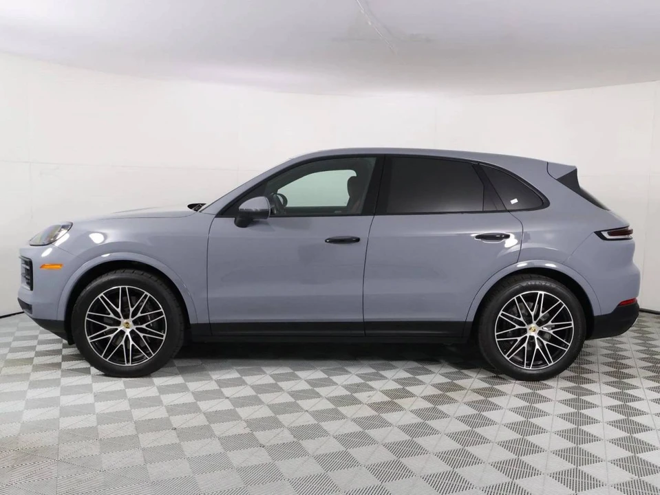 2024 Porsche 9Y0/9Y3 Cayenne - Image 2 of 4