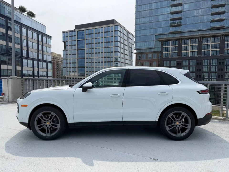 2024 Porsche 9Y0/9Y3 Cayenne - Image 2 of 4