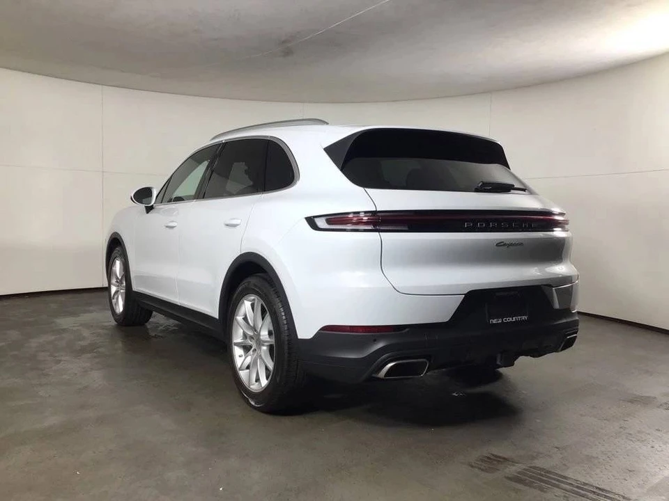 2024 Porsche 9Y0/9Y3 Cayenne - Image 3 of 4