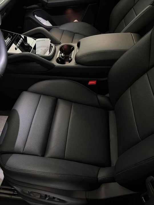 2024 Porsche 9Y0/9Y3 Cayenne - Image 16 of 18